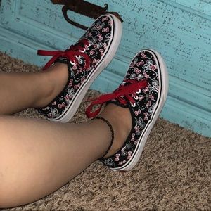 Hello Kitty Vans women’s size 6.5 Men’s 5